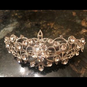 Rhinestone beaded hair piece (silver tone)